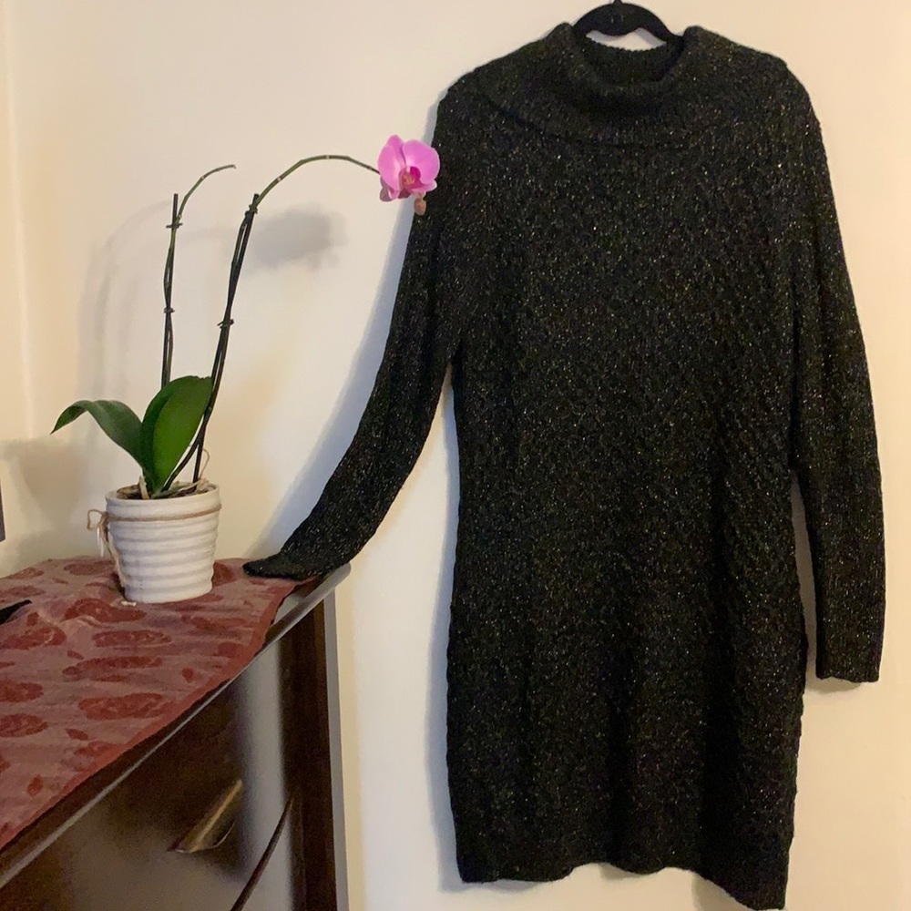 Black with gold threads sweater dress XL Apt 9